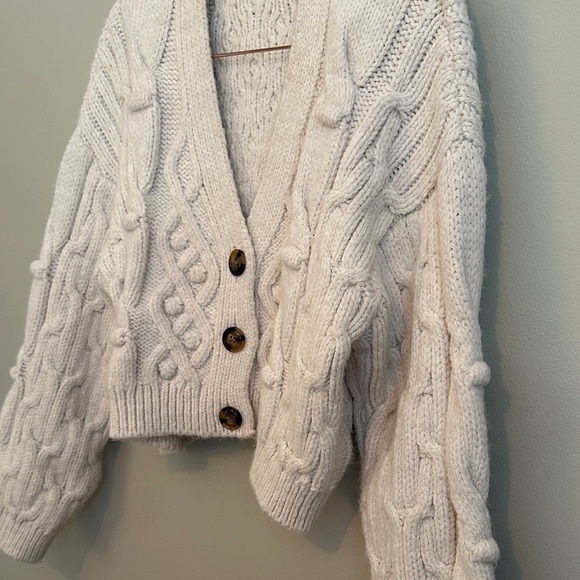 Zara Off-White Chunky Knit Cardigan - Picture 6 of 7